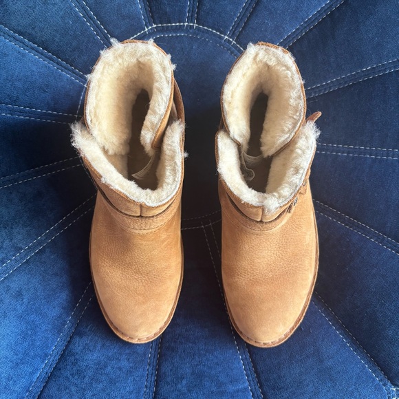 UGG Aliso Ankle Boot, Nubuck Leather, Chestnut, Women’s size 7.5 - Picture 3 of 7